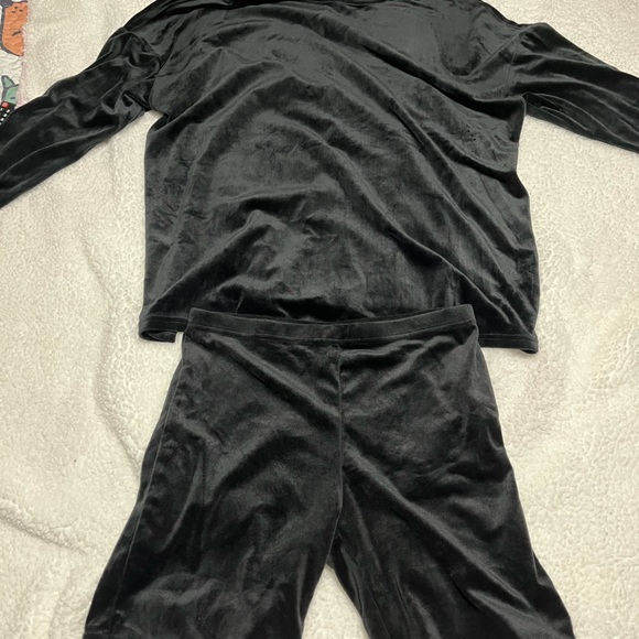 Fashion Nova Velour Biker Set - Picture 2 of 3